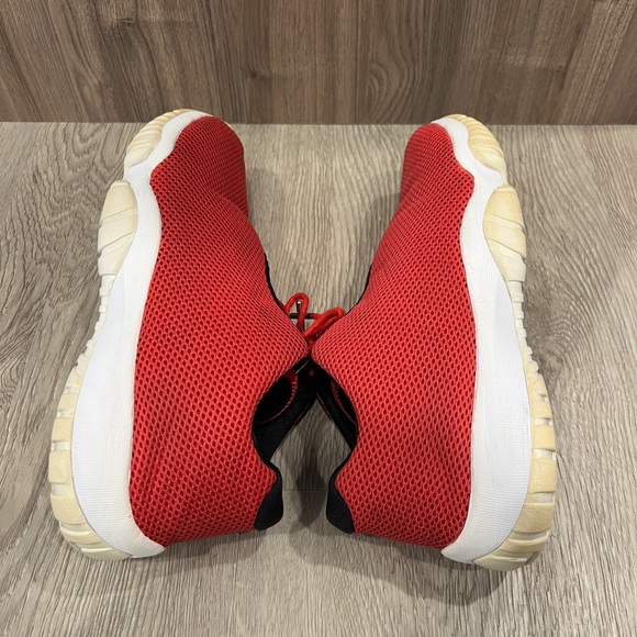 Jordan Future Lows in University Red - Picture 8 of 9